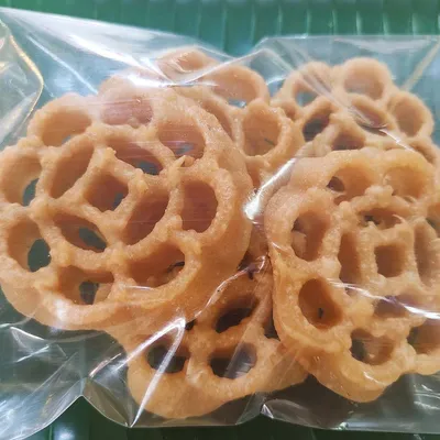 achi muruku - Usha Banana Leaf (PJ) Menu