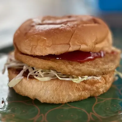 Burger Ayam Biasa - Midnight Burger Station Menu