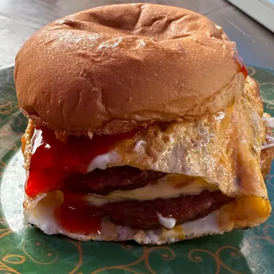 Burger Daging Double Special Cheese - Midnight Burger Station Menu