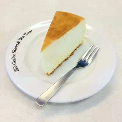 Chicago Cheese Cake - The Coffee Bean & Tea Leaf Menu
