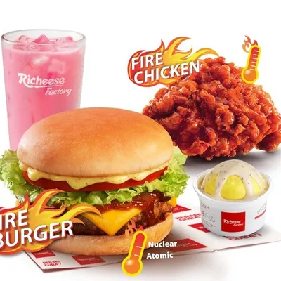 Combo Burchic Fire Burger Beef with Fire Chicken - Richeese Factory Menu