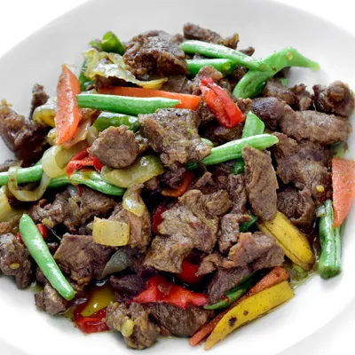 daging goreng kunyit - Dayana Ala Thai Seafood Menu
