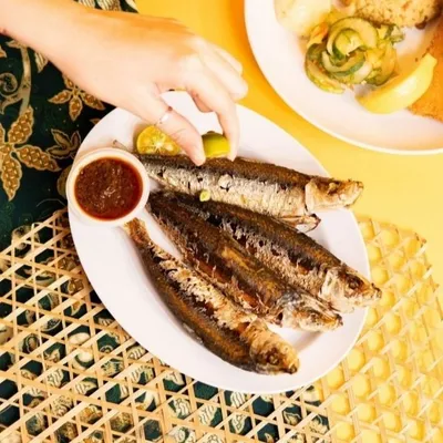 F4. Deep Fried Borneo Mackerel - Sugarbun Menu