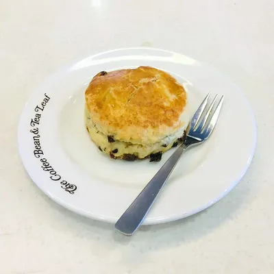 Fruity Scone - The Coffee Bean & Tea Leaf Menu