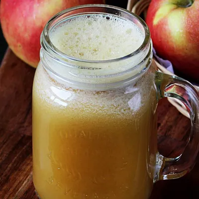 jus apple - Dayana Ala Thai Seafood Menu