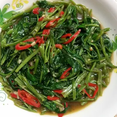 kangkung goreng biasa - Dayana Ala Thai Seafood Menu