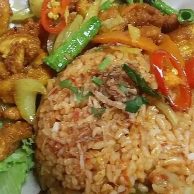 nasi goreng ayam merah - Dayana Ala Thai Seafood Menu