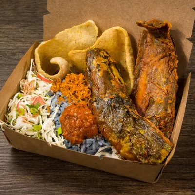 Nasi Kerabu Ikan Keli Goreng - Warung Wok Menu