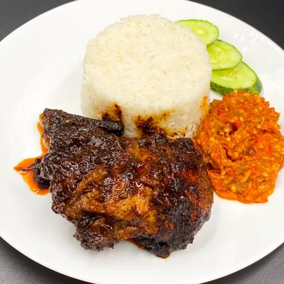 Nasi Kukus Ayam Hitam Cili Gesek - Planet Nasi Kukus Menara U (Shah Alam) Menu