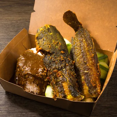 Nasi Kukus Ikan Keli Goreng - Warung Wok Menu