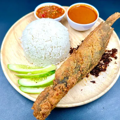 Nasi Kukus Pecel Lele - Planet Nasi Kukus Menara U (Shah Alam) Menu