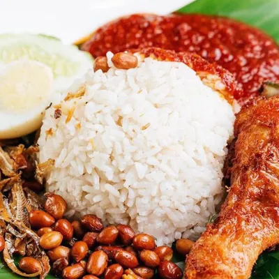 Nasi Lemak Ayam Goreng - Sri Gemilang Café Menu