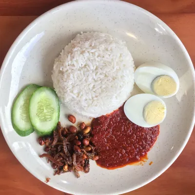 Nasi Lemak Biasa - Kedai Makan Ayam Penyet Dan BAKSO KAK ROS Menu