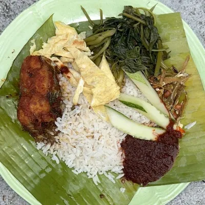 Nasi Lemak Ikan Goreng Tenggiri  - Nasi Lemak Ujong Pasir @ Restoran Ming Huat Menu