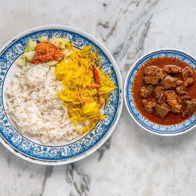 Nasi Putih + Daging Kari - Restoran Majeedia Menu
