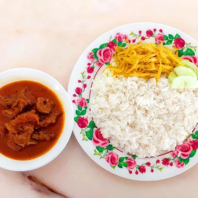 Nasi Putih + Kambing Kari - Restoran Majeedia Menu