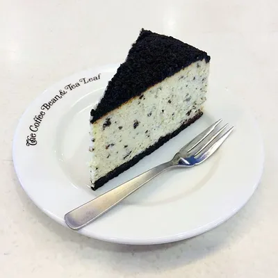 Oreo Cheese Cake - The Coffee Bean & Tea Leaf Menu