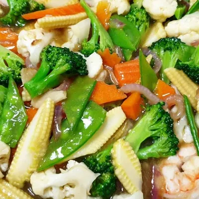 sayur campur - Dayana Ala Thai Seafood Menu