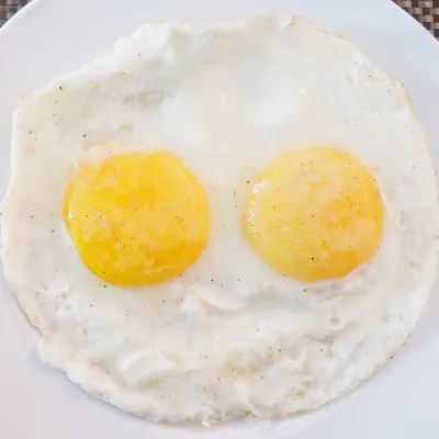 Telur Mata - Eddy & Pak Mod Tomyam Seafood Menu