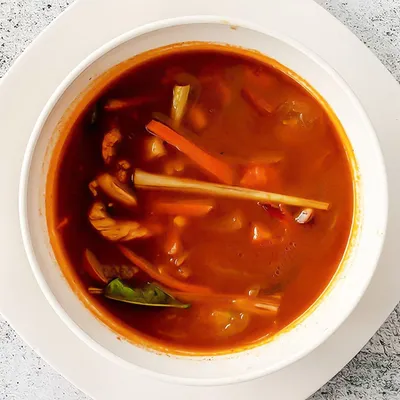 Tom Yam Ayam - Laman Aiman Juara Sup Herbal Menu