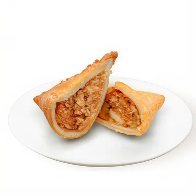 Tomyam Chicken Curry Puff - Kenangan Coffee Menu