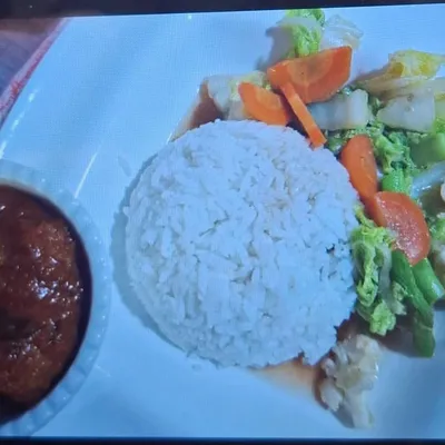 White Rice + Stir Fried Mix Vege + Vege Chicken Rendang - Saiva Kitchens Menu