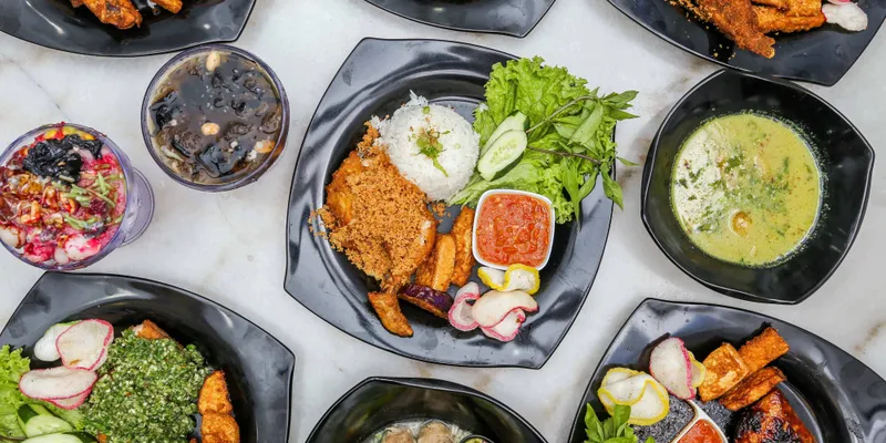 Ayam Penyet Bonda Menu