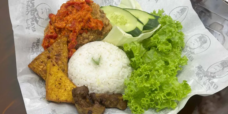 Restoran Ayam Gepuk Pak Antok Menu